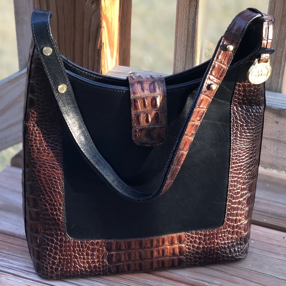 Vintage Brahmin “Kendall” croc embossed leather purse!